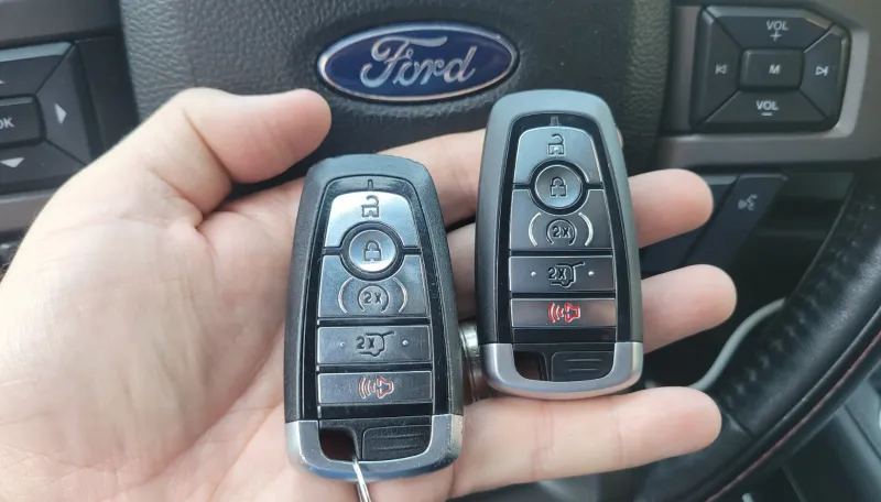 Stuart Locksmiths service van for Ford key replacement in Stuart FL